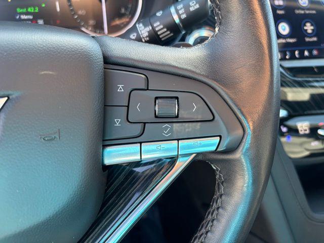 used 2025 Cadillac XT6 car, priced at $43,500