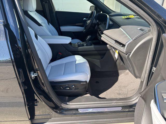 new 2025 Cadillac XT4 car, priced at $52,615