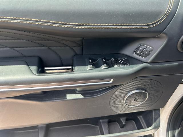 used 2022 Ford Expedition car, priced at $53,054
