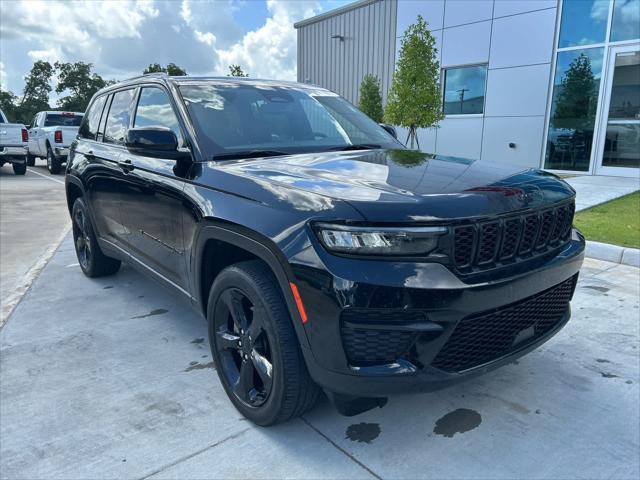used 2023 Jeep Grand Cherokee car, priced at $32,985