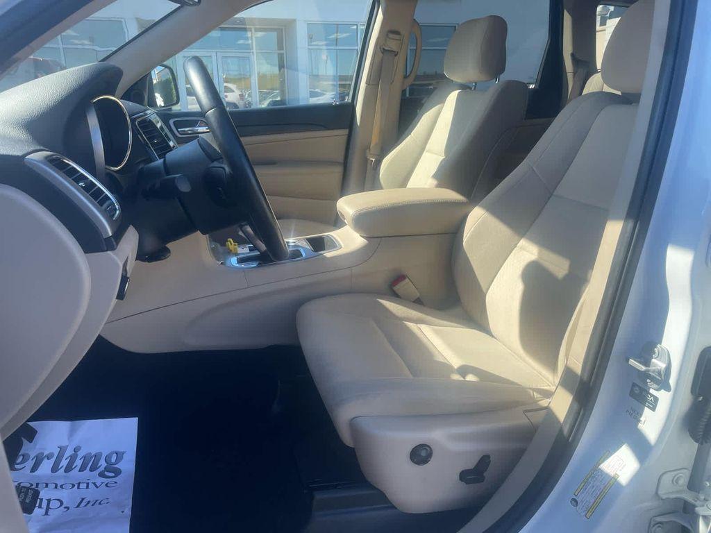 used 2022 Jeep Grand Cherokee car, priced at $24,807