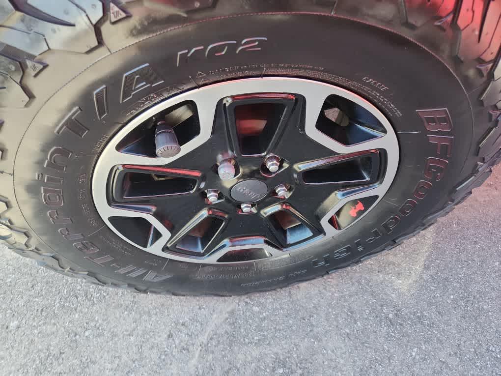 used 2017 Jeep Wrangler Unlimited car, priced at $27,473