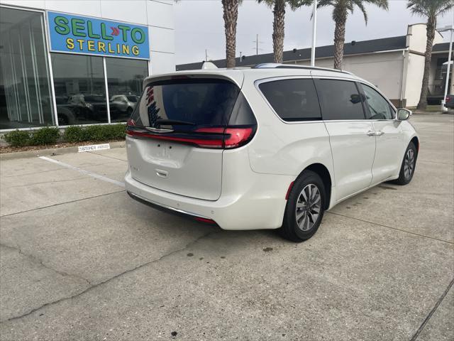 used 2021 Chrysler Pacifica car, priced at $21,985