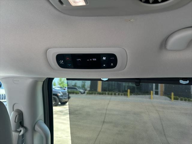 used 2021 Chrysler Pacifica car, priced at $21,495