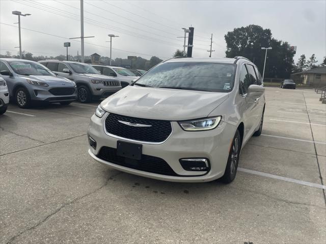 used 2021 Chrysler Pacifica car, priced at $21,985
