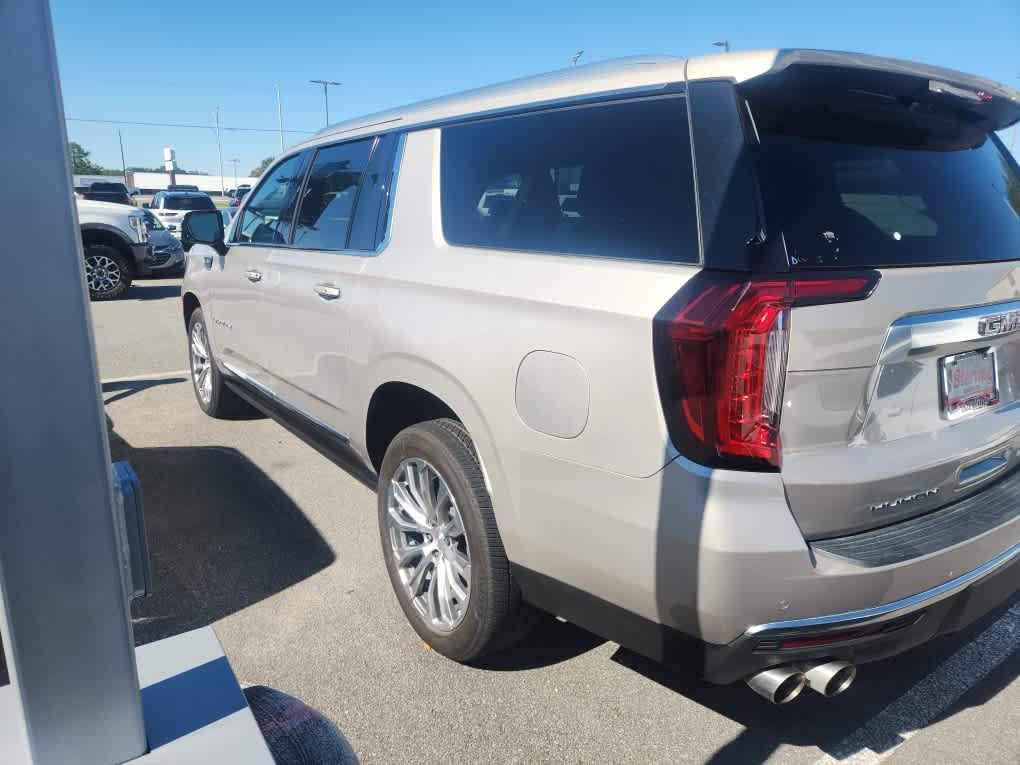 used 2022 GMC Yukon XL car, priced at $48,022