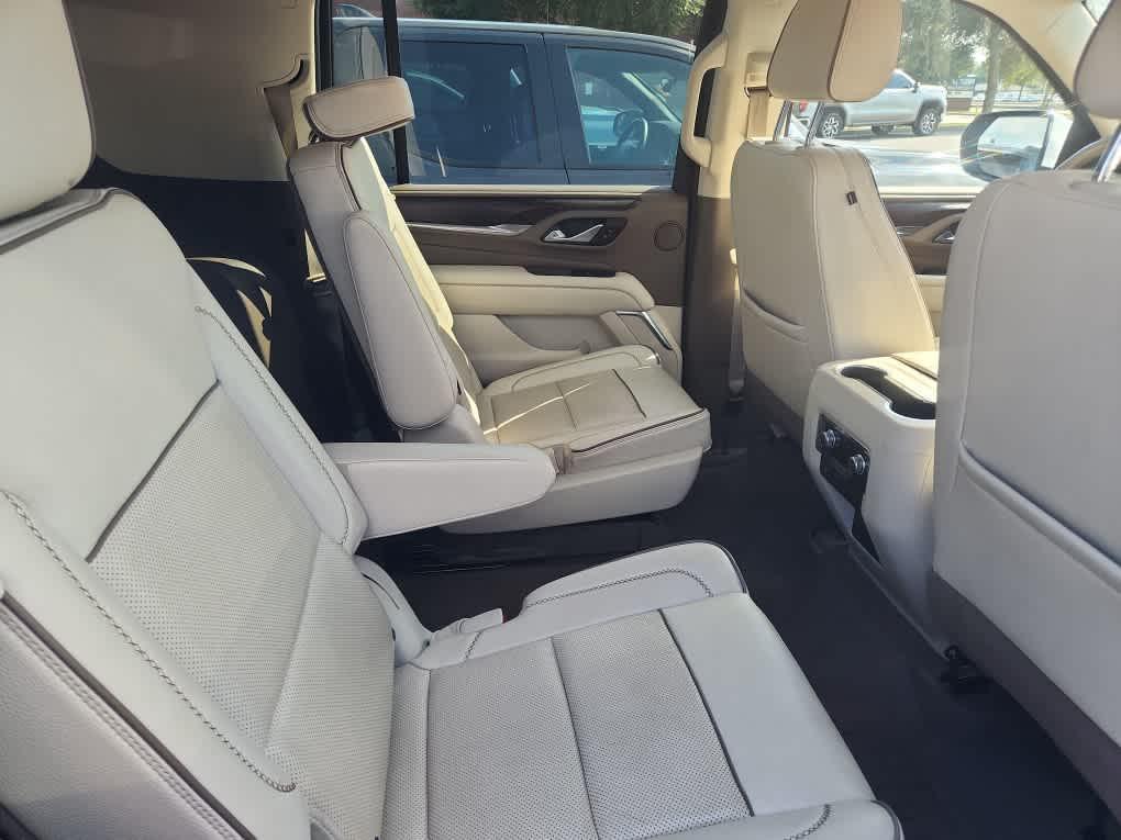 used 2021 GMC Yukon XL car, priced at $46,295