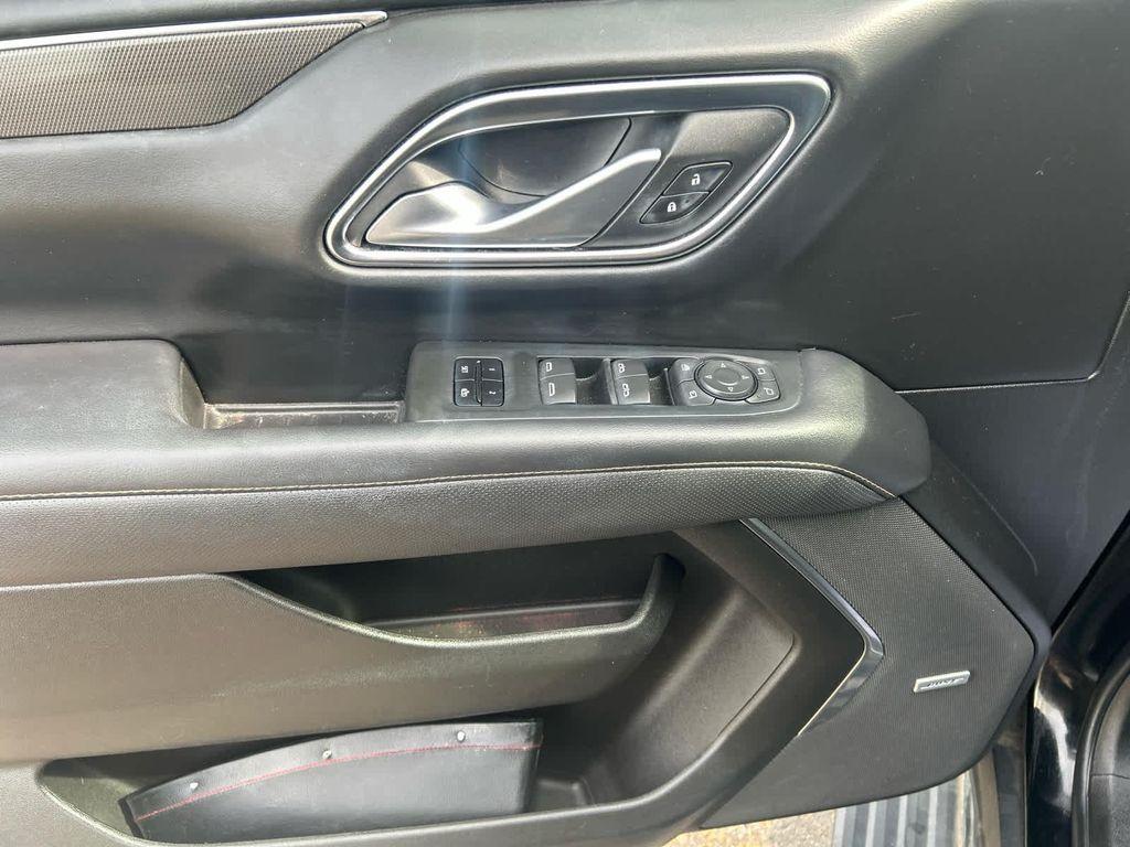 used 2022 GMC Yukon XL car, priced at $44,995