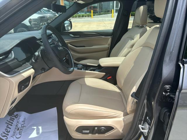 used 2025 Jeep Grand Cherokee car, priced at $44,985