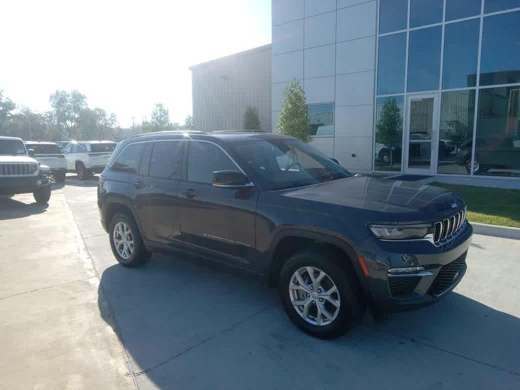 used 2023 Jeep Grand Cherokee car, priced at $26,480