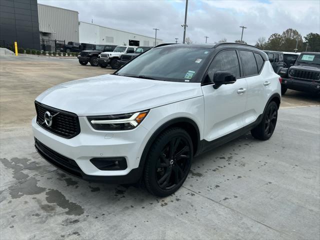 used 2021 Volvo XC40 car, priced at $24,995