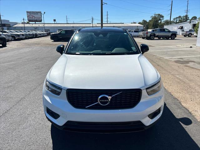 used 2021 Volvo XC40 car, priced at $25,900