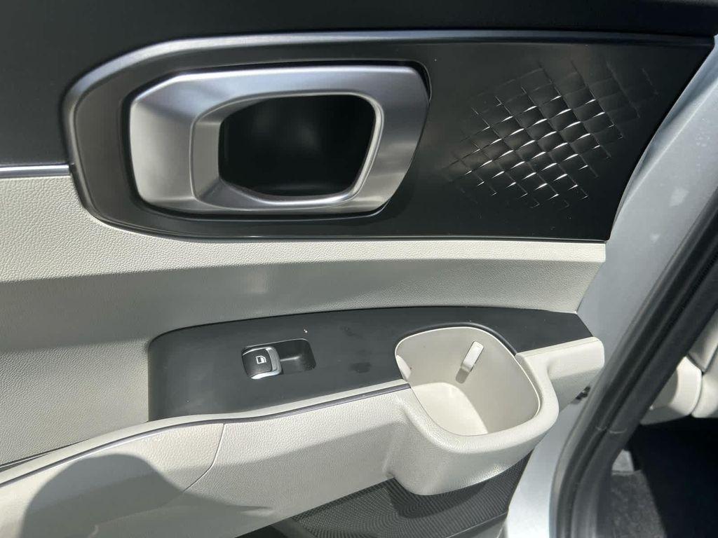 used 2023 Kia Sorento Hybrid car, priced at $27,474