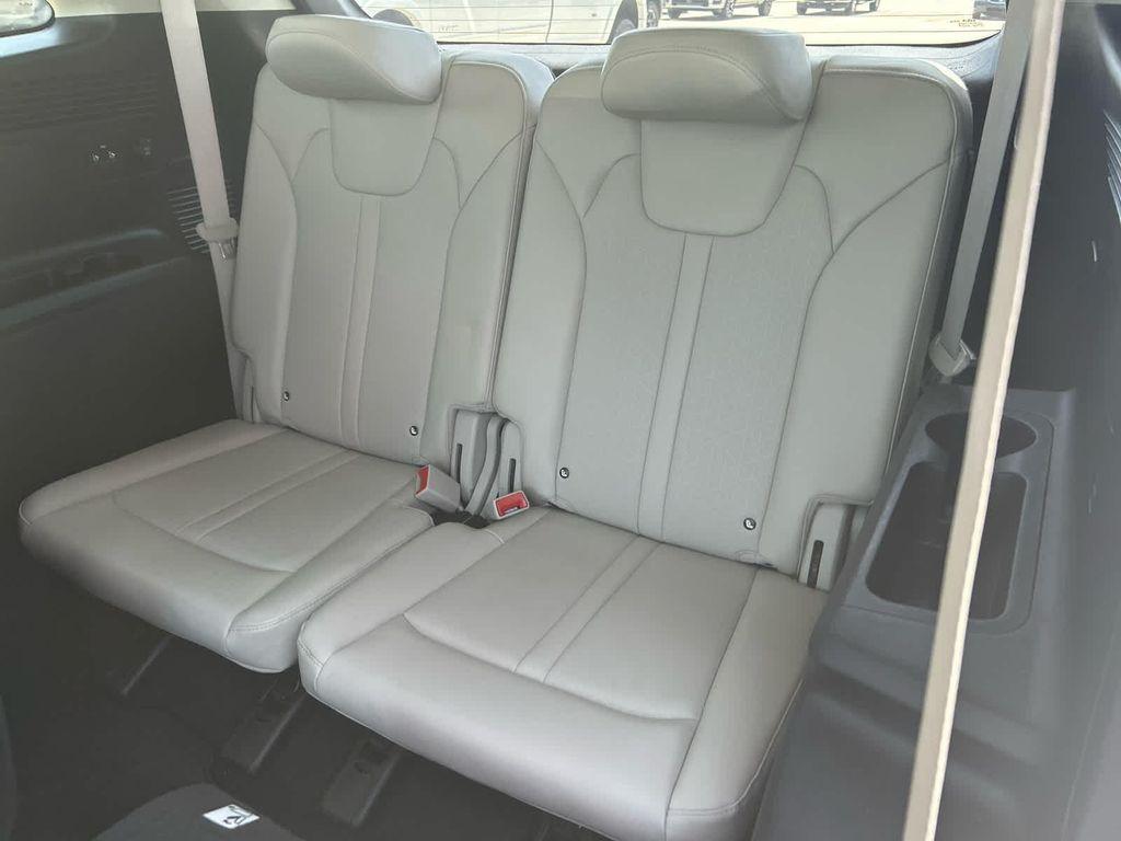used 2023 Kia Sorento Hybrid car, priced at $27,474