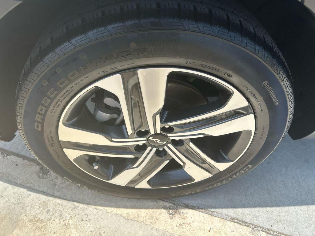 used 2023 Kia Sorento Hybrid car, priced at $27,474