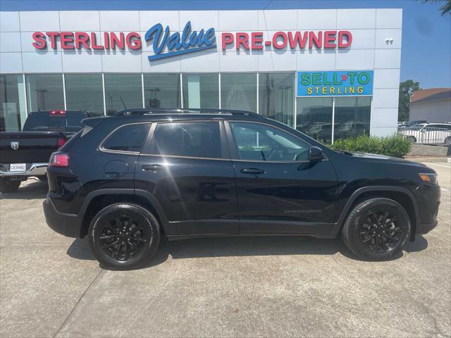 used 2023 Jeep Cherokee car, priced at $24,995