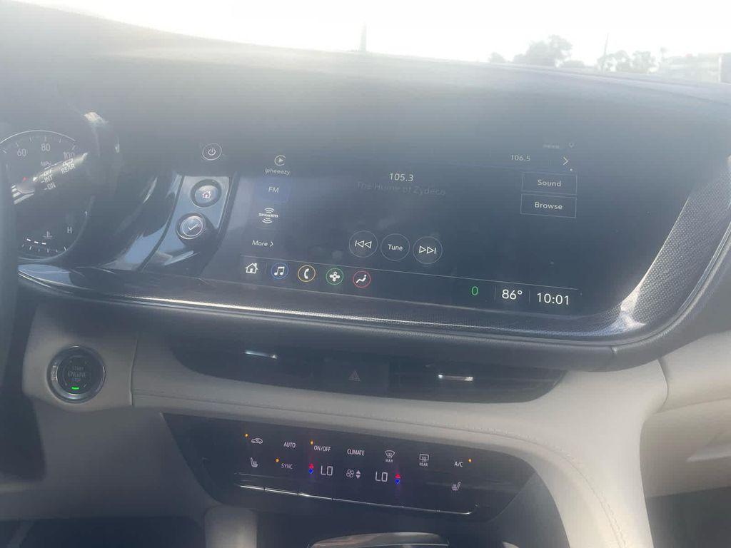 used 2023 Buick Envision car, priced at $25,400