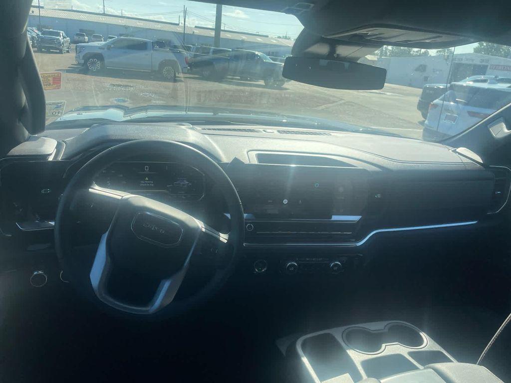used 2024 GMC Sierra 1500 car, priced at $50,900