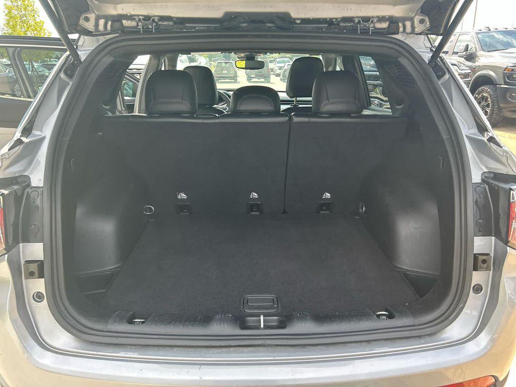used 2023 Jeep Compass car, priced at $21,897