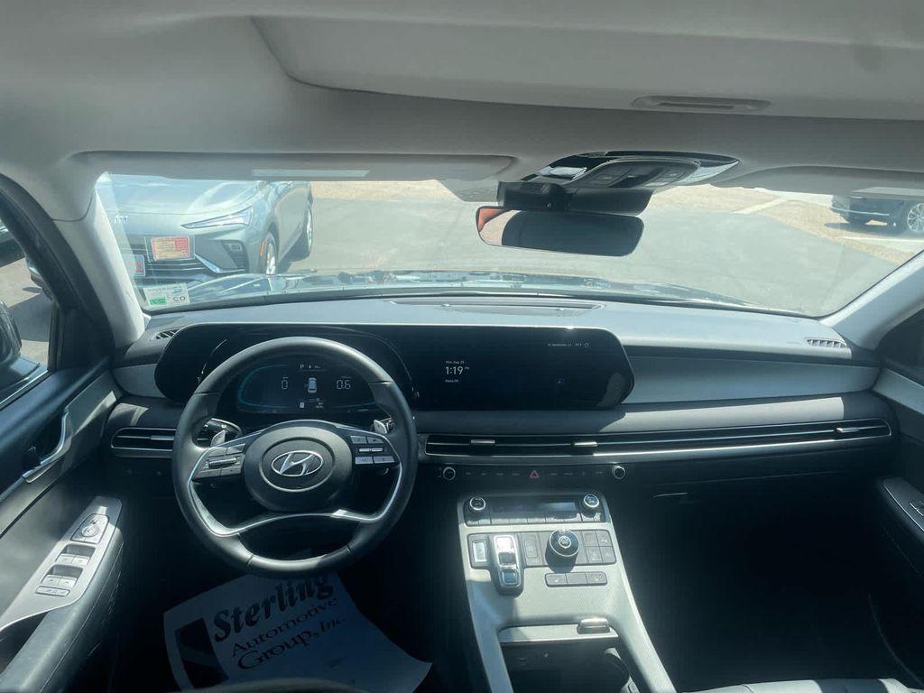 used 2025 Hyundai Palisade car, priced at $39,990