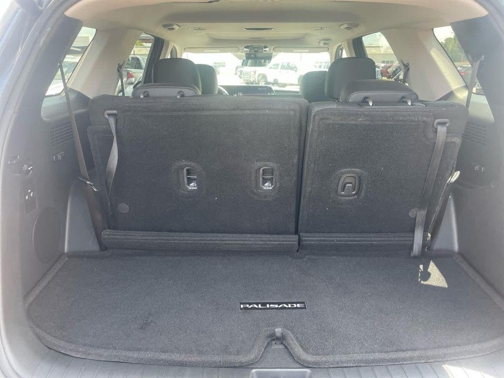 used 2025 Hyundai Palisade car, priced at $39,990