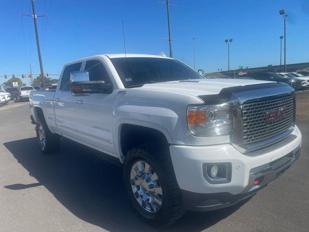 used 2015 GMC Sierra 2500 car, priced at $39,100