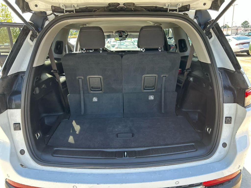 used 2023 Jeep Grand Cherokee L car, priced at $27,595