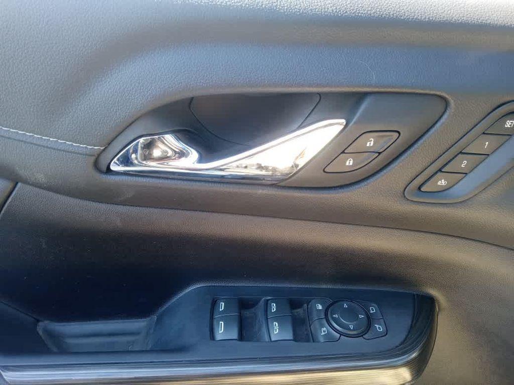 used 2023 GMC Acadia car, priced at $24,998