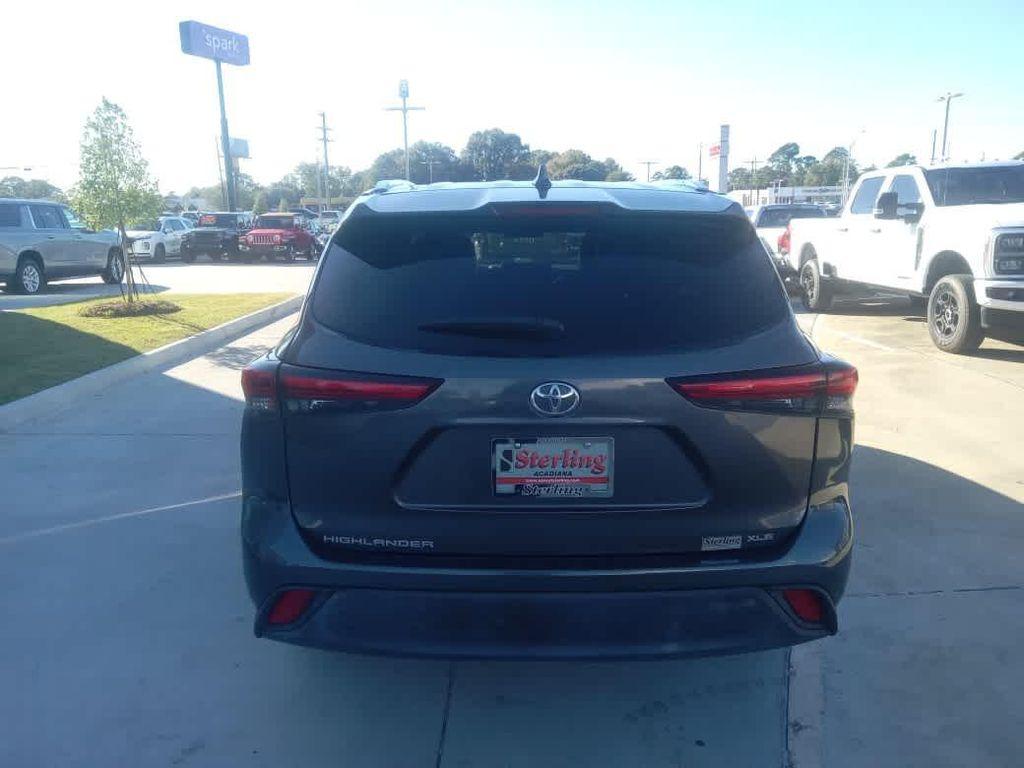 used 2021 Toyota Highlander car, priced at $27,988