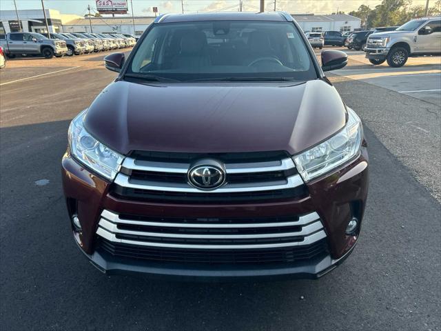 used 2019 Toyota Highlander car, priced at $27,700