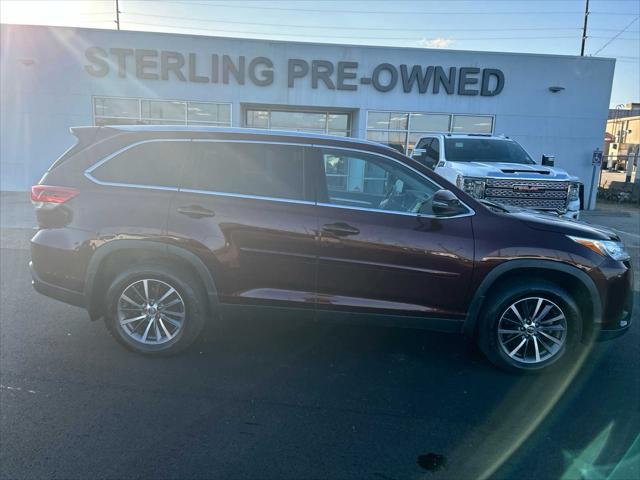 used 2019 Toyota Highlander car, priced at $27,450