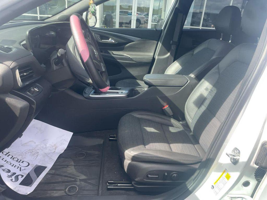 used 2025 Buick Envista car, priced at $24,990