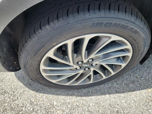 used 2020 Lincoln Nautilus car, priced at $27,750