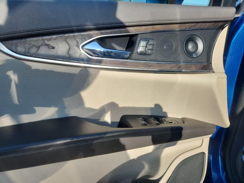 used 2020 Lincoln Nautilus car, priced at $21,298