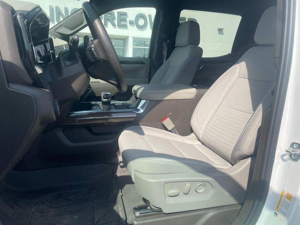 used 2025 Chevrolet Silverado 1500 car, priced at $42,550