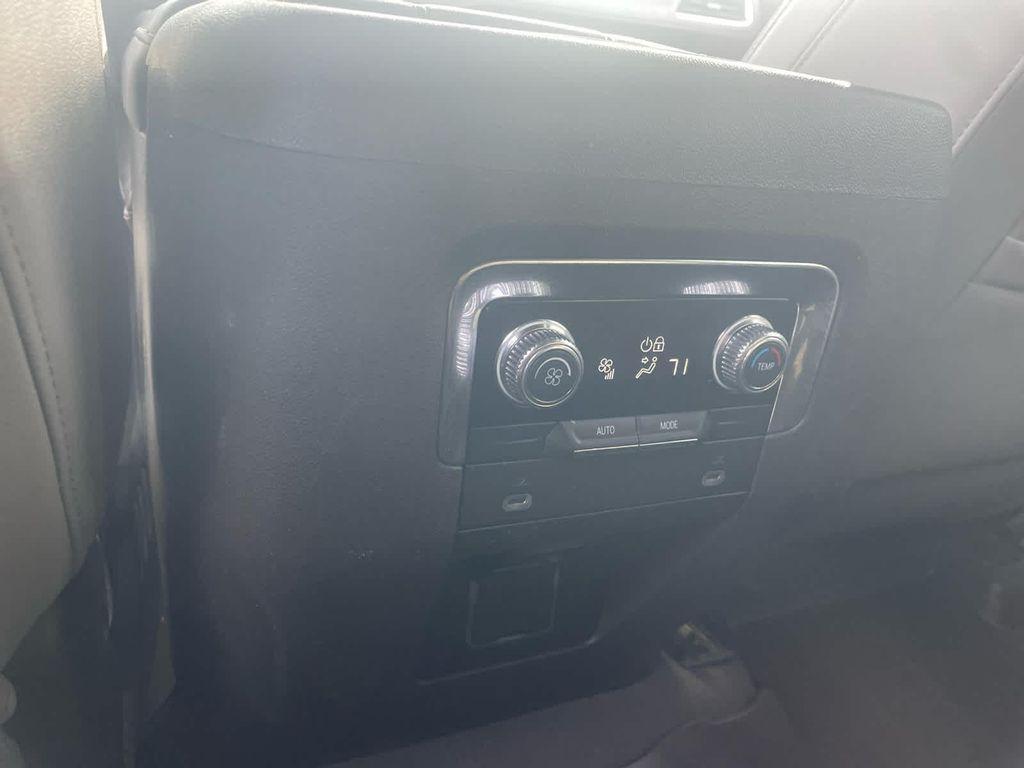 used 2023 GMC Yukon car, priced at $48,890