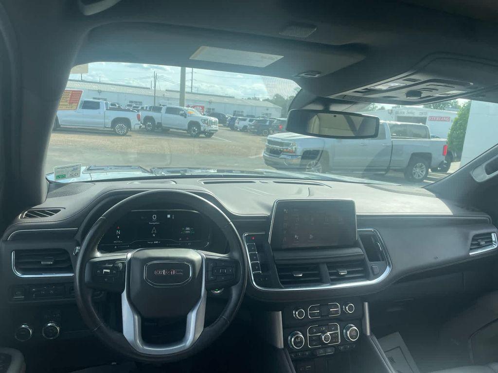 used 2023 GMC Yukon car, priced at $48,890