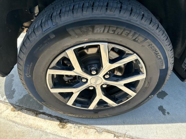 used 2024 Jeep Grand Cherokee car, priced at $32,700