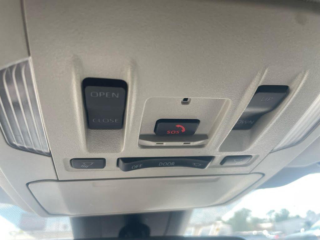 used 2024 Toyota Highlander car, priced at $40,990