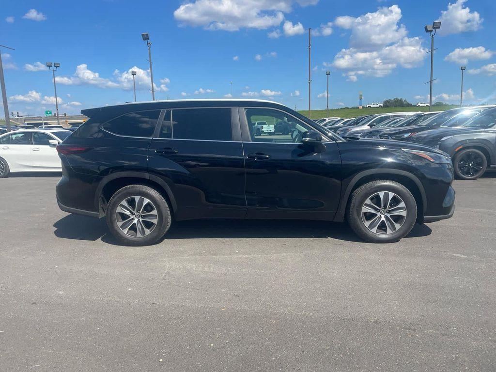 used 2024 Toyota Highlander car, priced at $40,990