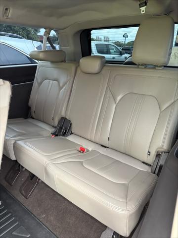 used 2020 Ford Expedition car, priced at $27,453