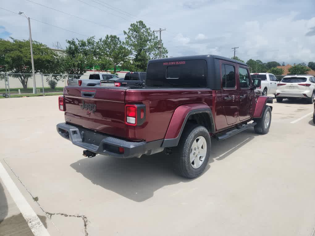 used 2022 Jeep Gladiator car, priced at $30,862