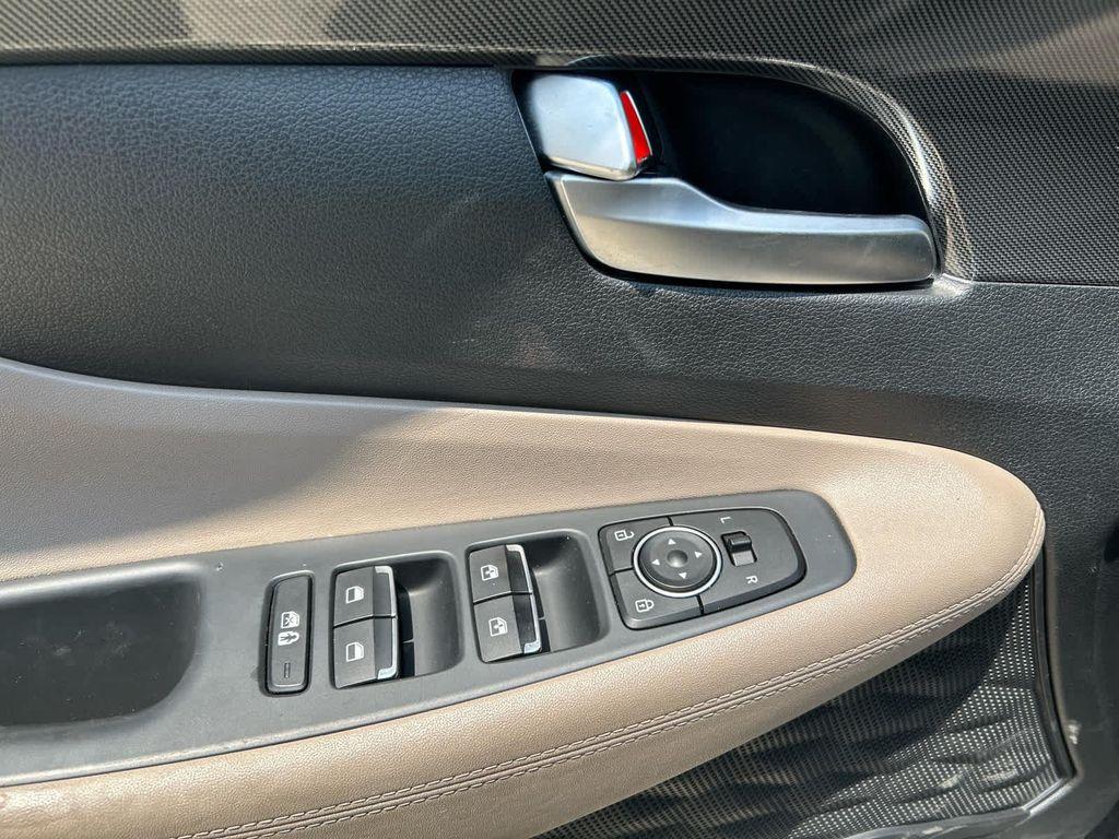 used 2023 Hyundai Santa Fe car, priced at $19,771