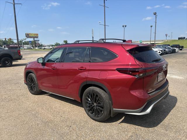 used 2024 Toyota Highlander car, priced at $46,151