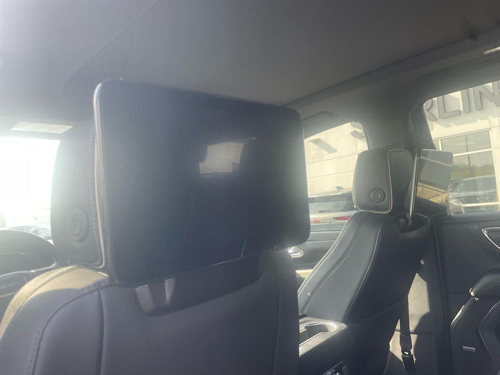 used 2024 GMC Yukon car, priced at $55,905