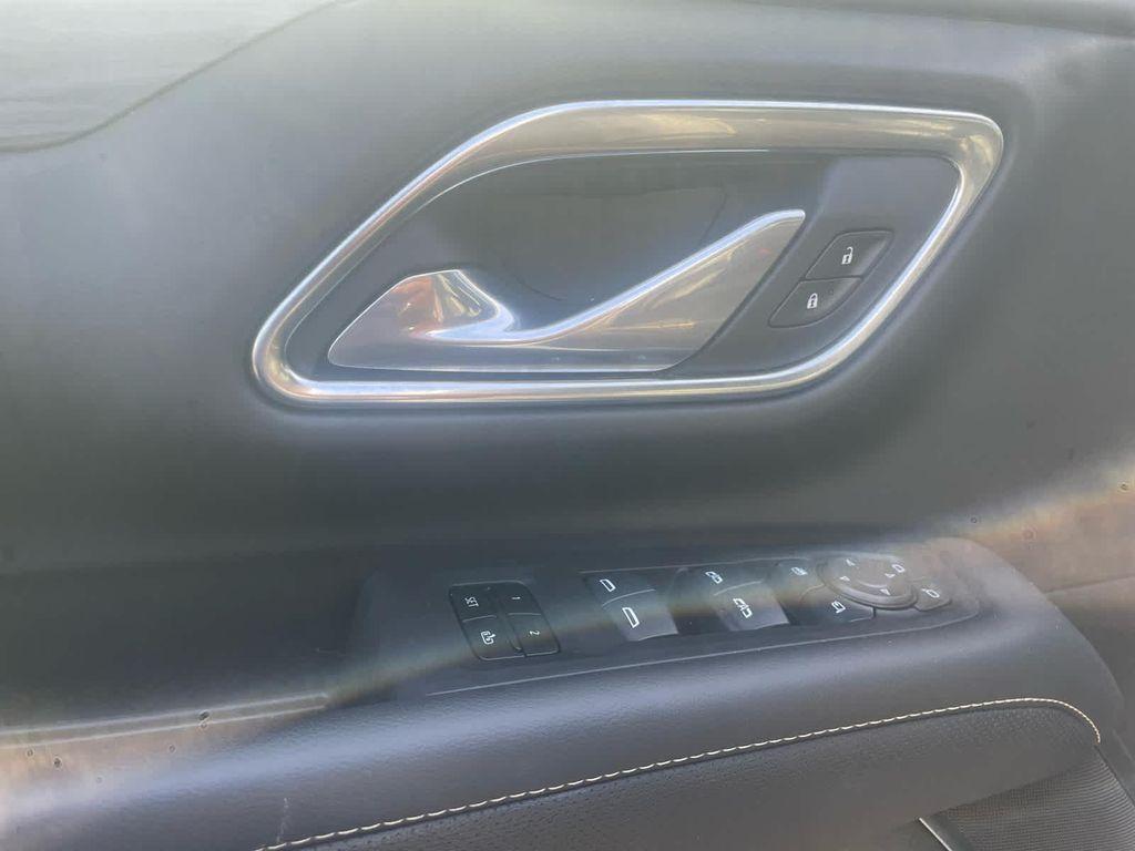 used 2024 GMC Yukon car, priced at $55,905