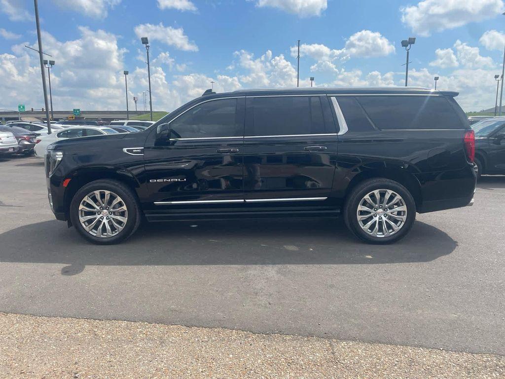 used 2022 GMC Yukon XL car, priced at $51,895