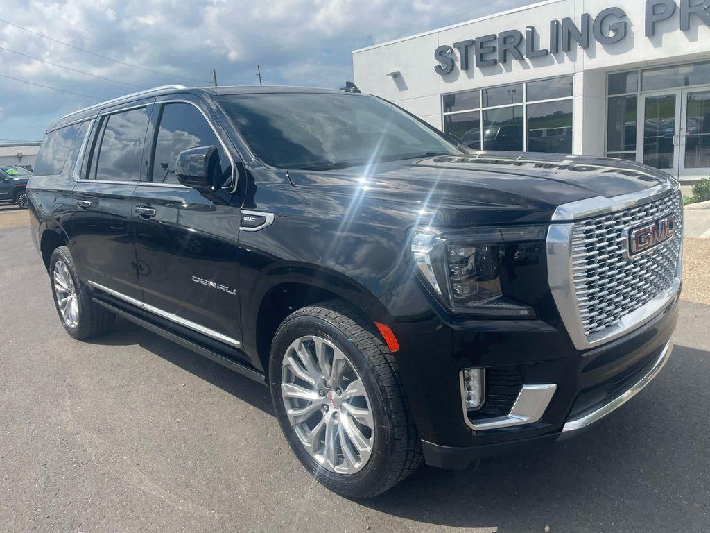 used 2022 GMC Yukon XL car, priced at $51,895