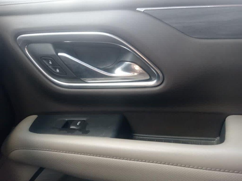 used 2021 GMC Yukon XL car, priced at $41,887