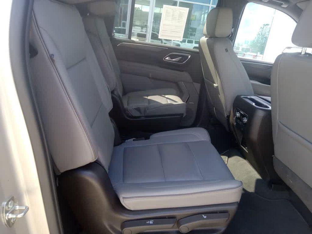 used 2021 GMC Yukon XL car, priced at $41,887